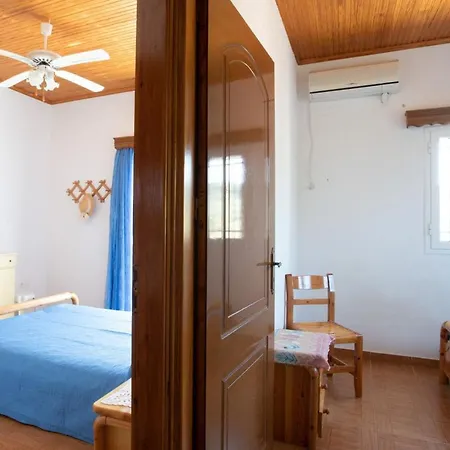 Seaside Holiday House - Krioneri Magical Retreat Hébergement de vacances Koróni